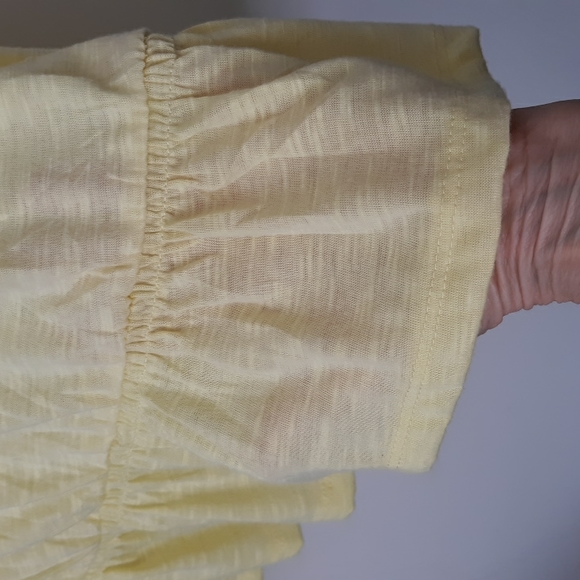 Zena Woman Pastel Yellow Semi-sheer V-neck Popover Spring Top sz 22/24 - Picture 5 of 7